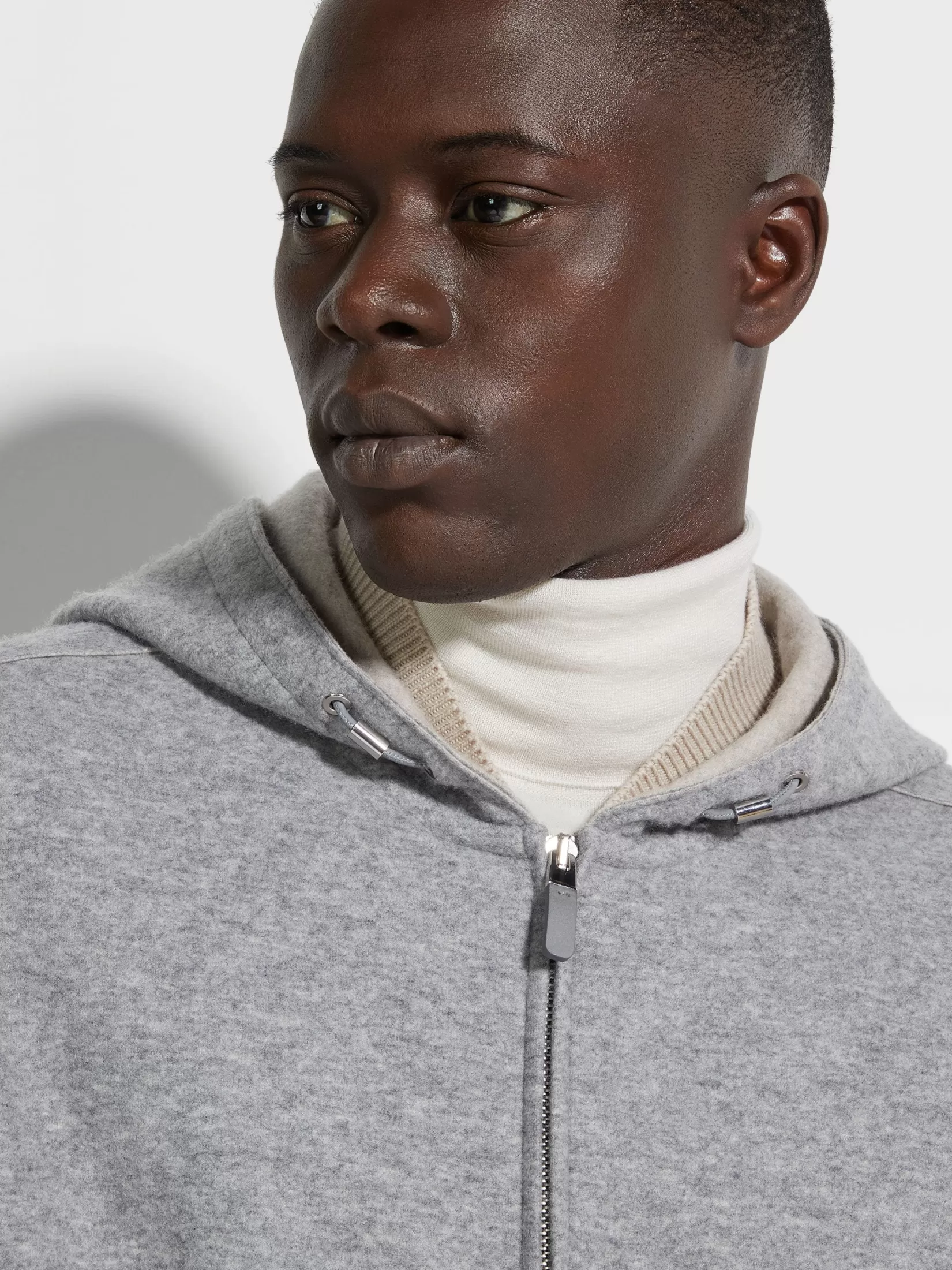 Outlet Felpa con Cappuccio e Zip Interna in Misto Cashmere Grigio Mélange In Viaggio Con Stile | Joggers E Felpe