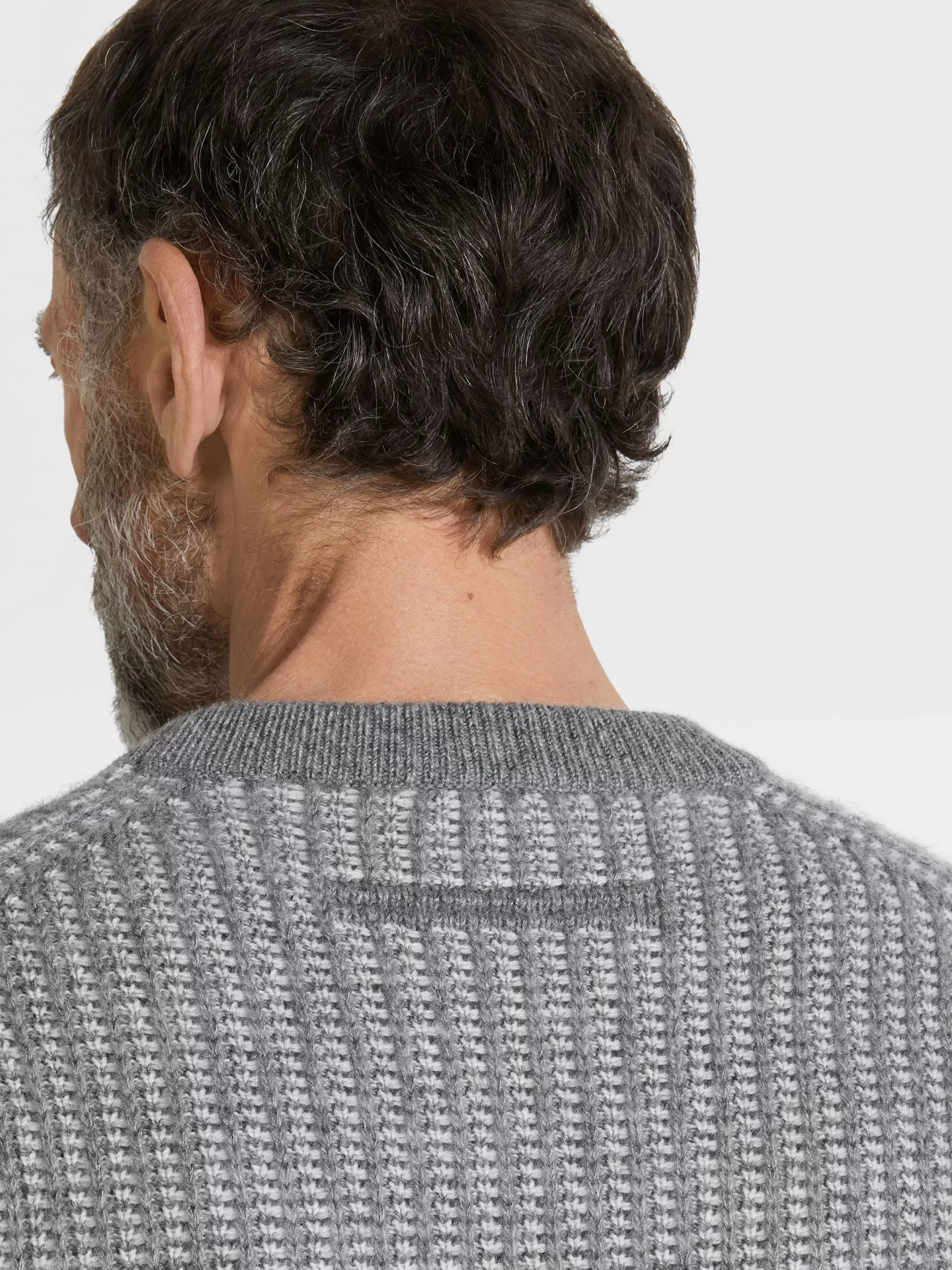 Sale Girocollo in Cashmere Mohair e Seta Grigio e Bianco In Viaggio Con Stile | Maglieria