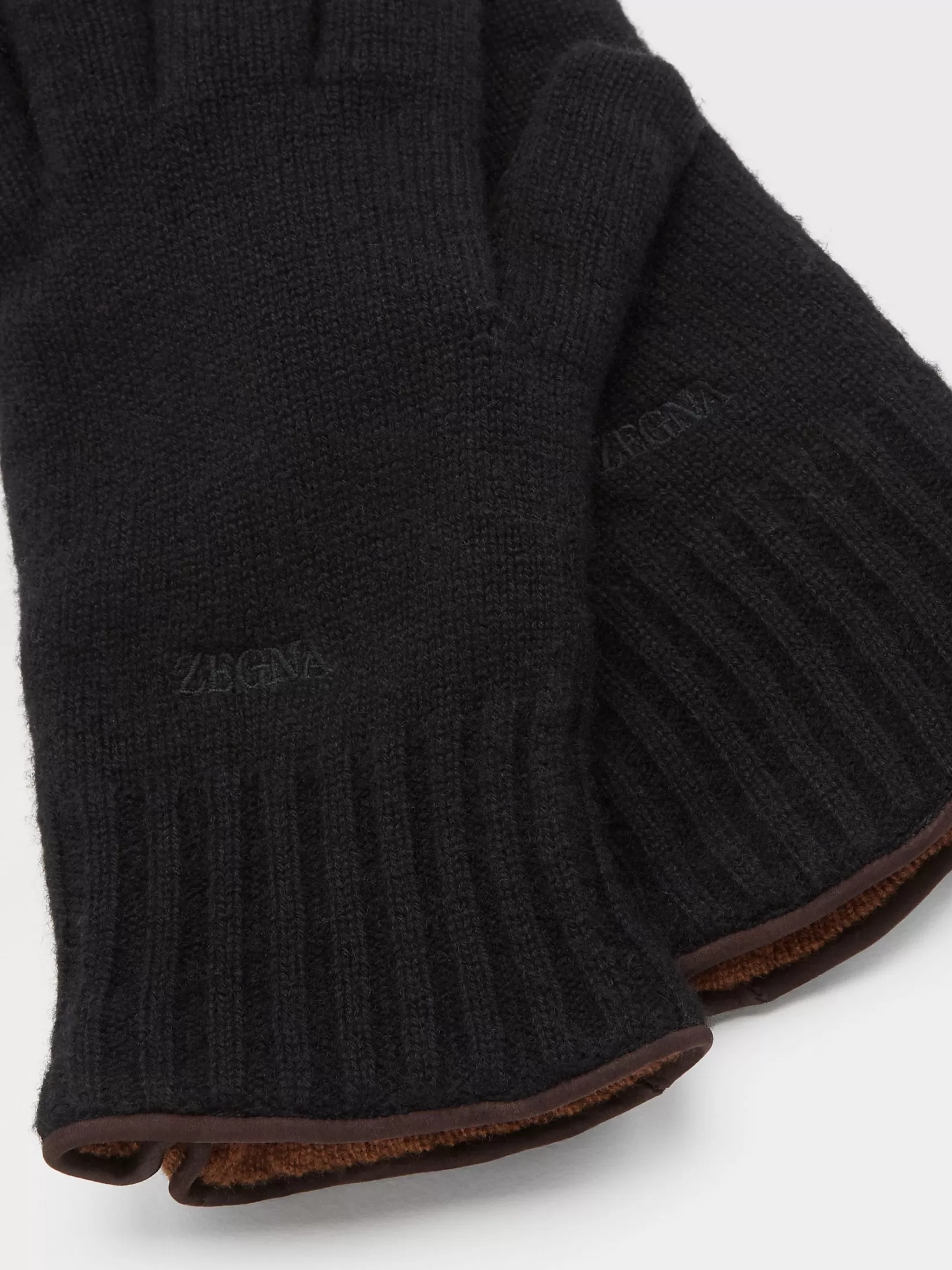 Discount Guanti in Oasi Cashmere Neri In Viaggio Con Stile | Morbidi Accessori