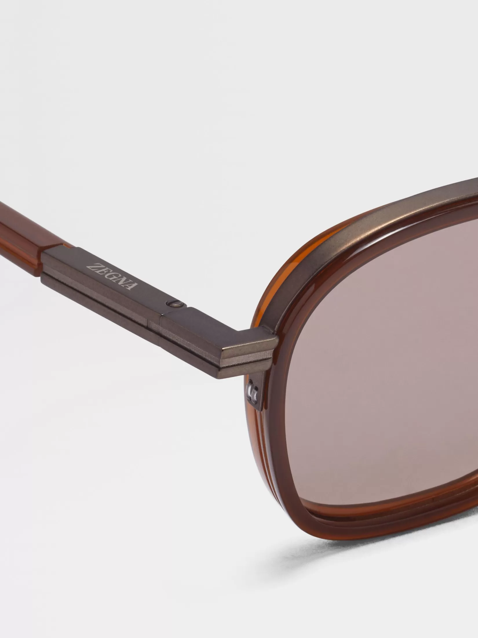 Shop Occhiali da Sole Orizzonte I in Acetato e Dark Foliage Essentials Resort | Piccoli Doni