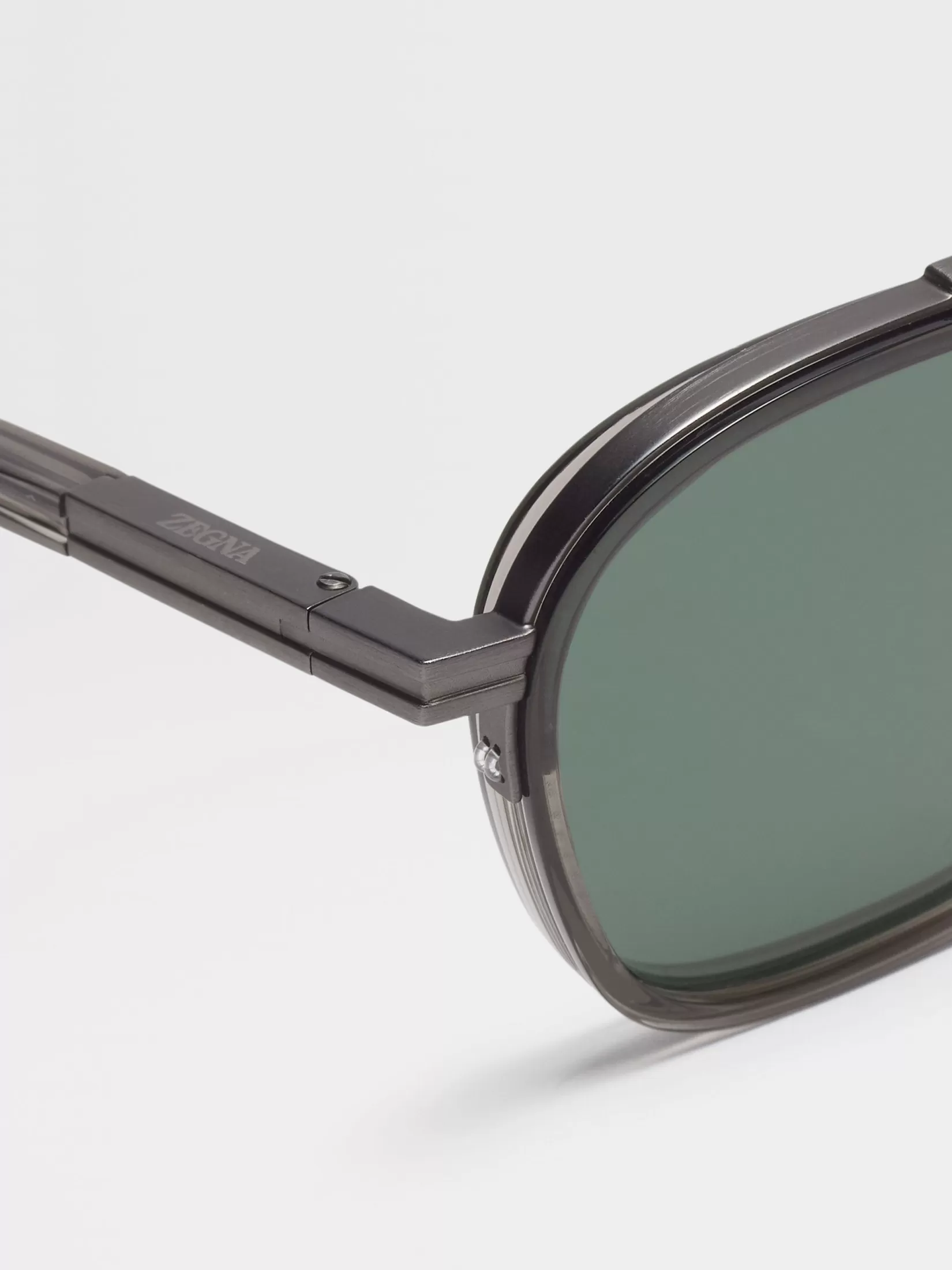 Fashion Occhiali da Sole Orizzonte I in Acetato e Metallo Grigio Scuro Trasparente Piccoli Doni | In Viaggio Con Stile