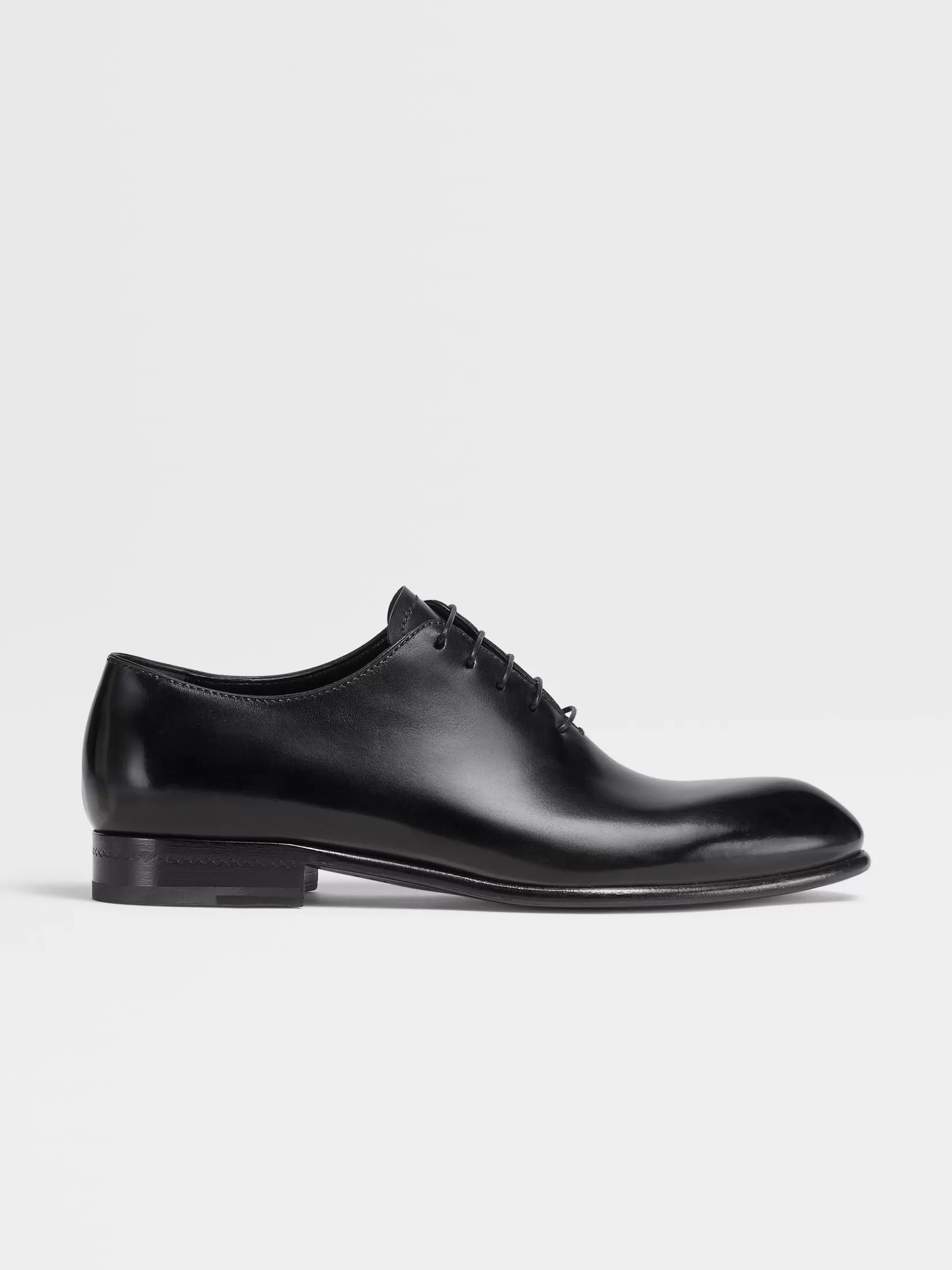Discount Oxford Wholecut Vienna da Sera in Pelle Lucidata a Mano Nera Stringate