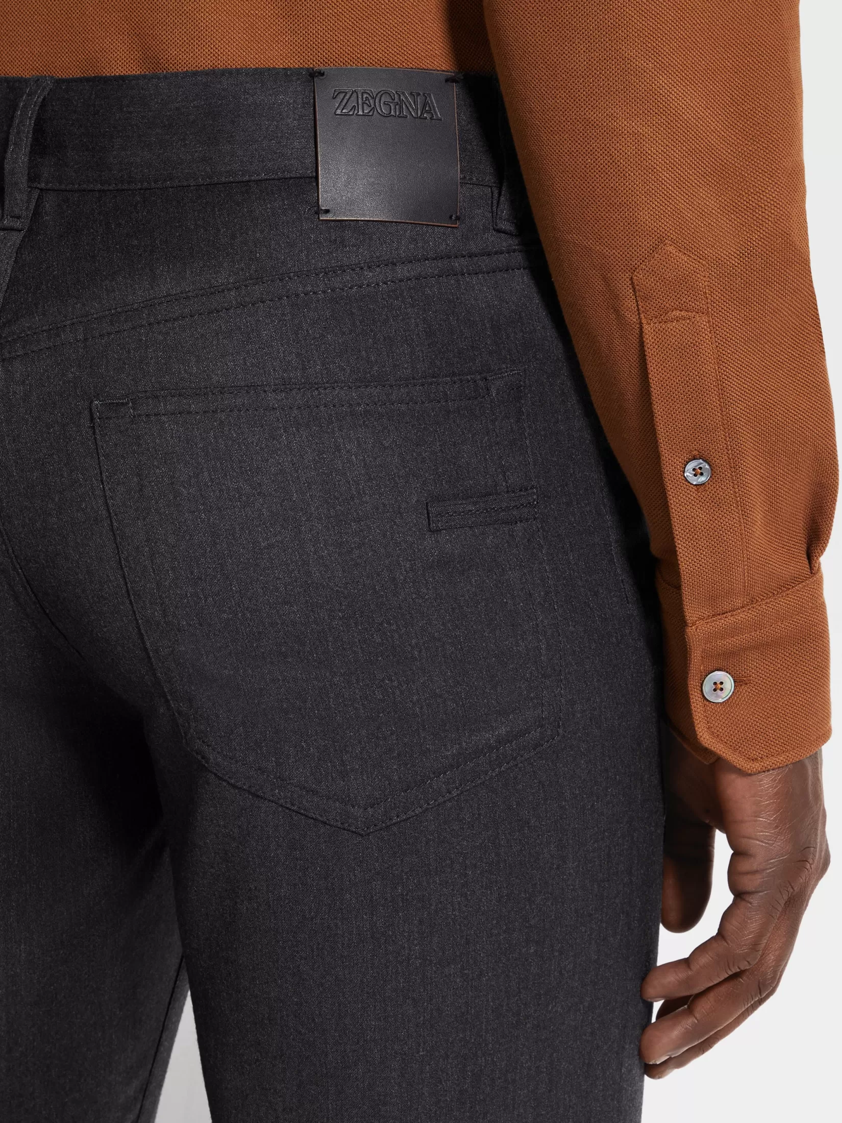 Sale Pantaloni Roccia in Lana Stone Wash Grigio Scuro Jeans