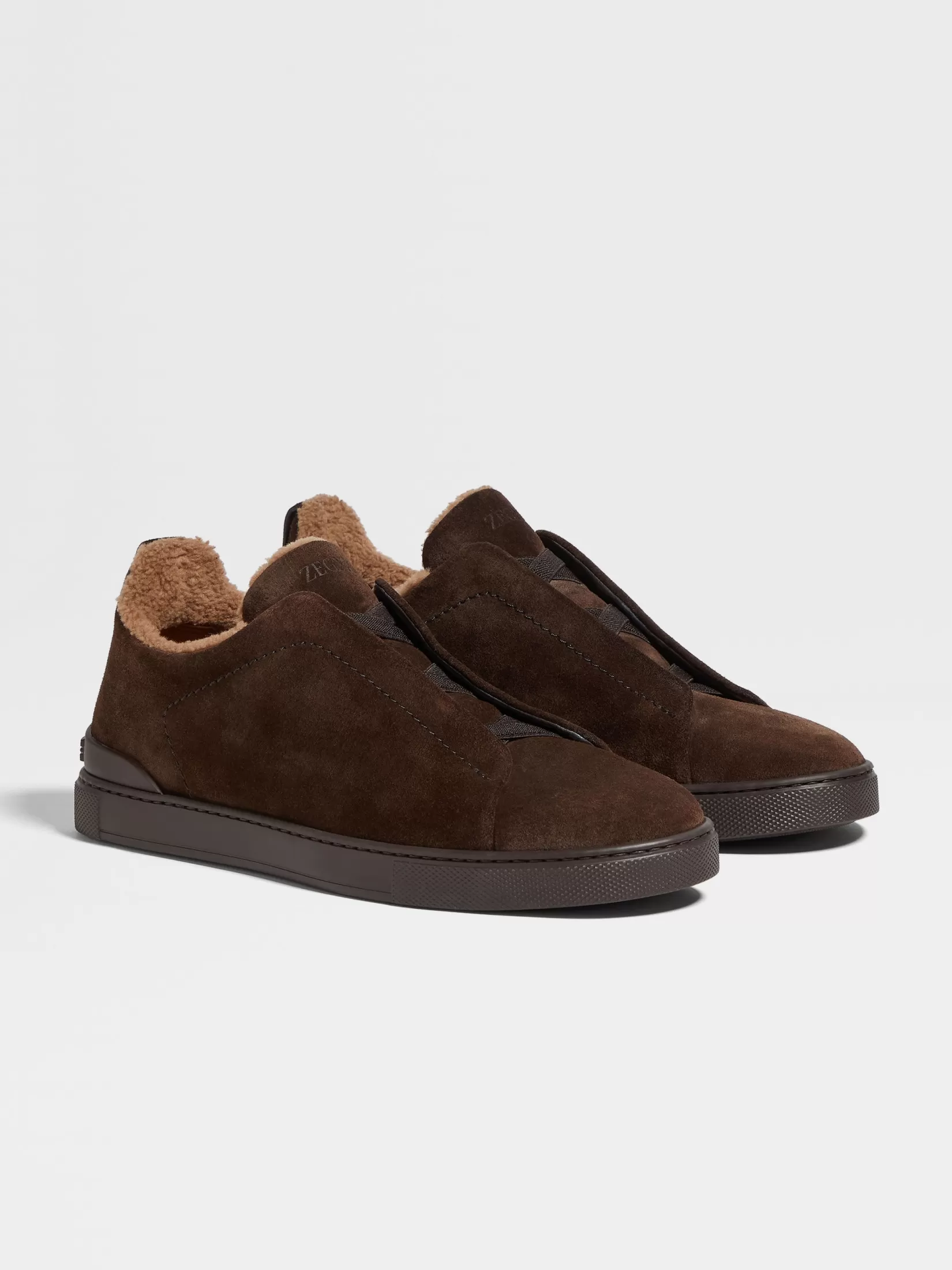 Discount Sneaker Triple Stitch™ in Suede Sneakers